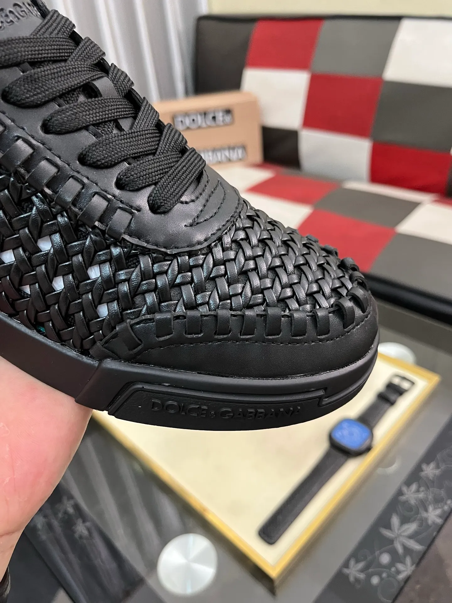 Men's shoes 💰458⌚️⌚️DG's latest popular casual shoes 🔥🔥, the tongue has the brand's iconic details, and the combination of silk cowhide and cow suede enhances the style. Fashionable and versatile, it can complement any look. Create an exquisite design with unique dynamic vitality and modern atmosphere, showing modern elegance. Size: 38-463️⃣Colors available